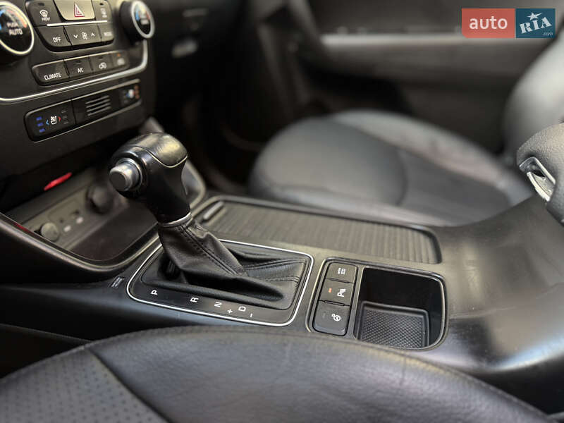 Внедорожник / Кроссовер Kia Sorento 2012 в Ивано-Франковске