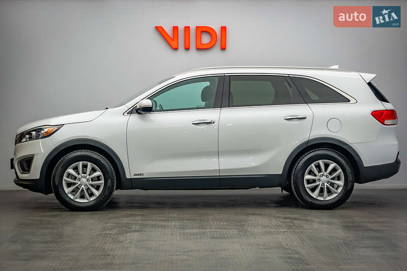 Позашляховик / Кросовер Kia Sorento 2016 в Києві