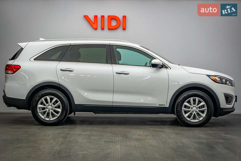 Позашляховик / Кросовер Kia Sorento 2016 в Києві