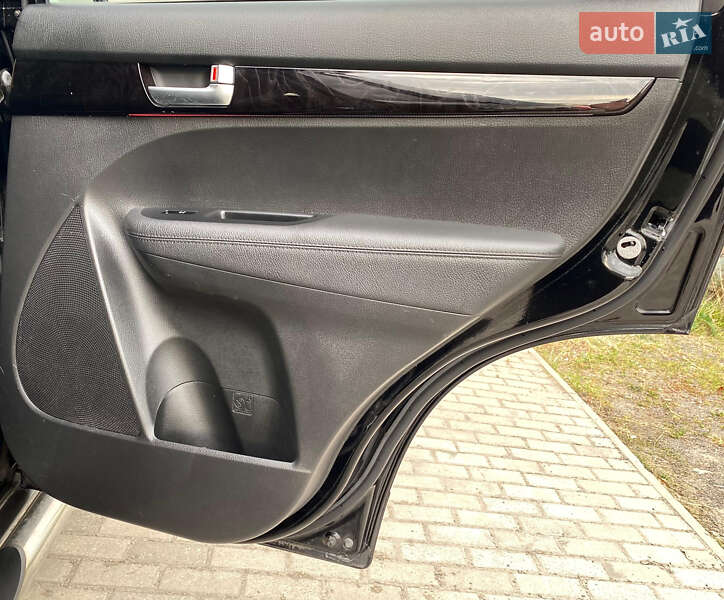 Позашляховик / Кросовер Kia Sorento 2013 в Рівному