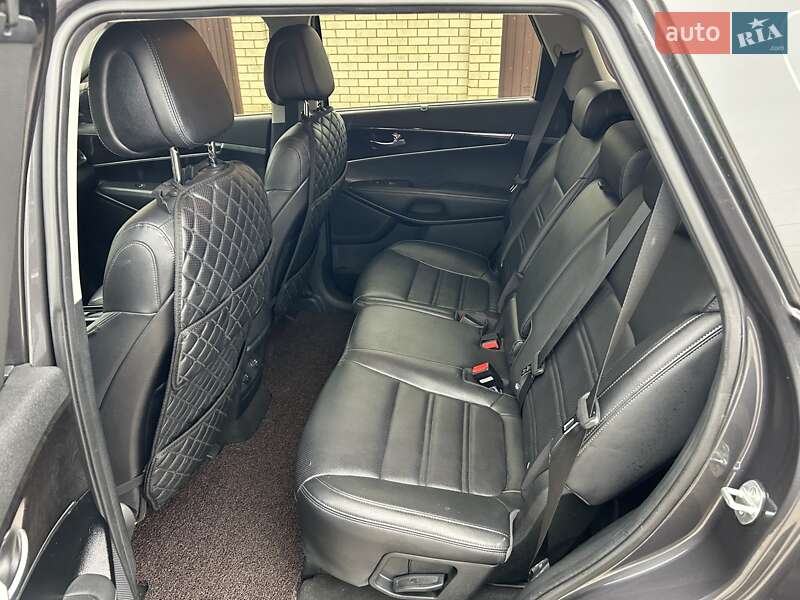 Внедорожник / Кроссовер Kia Sorento 2015 в Одессе