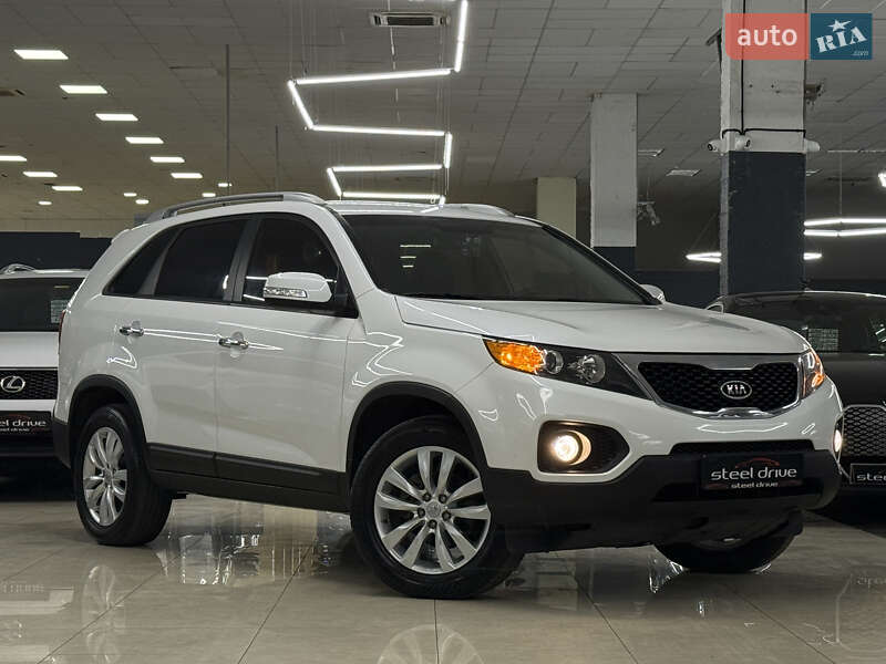 Позашляховик / Кросовер Kia Sorento 2011 в Миколаєві