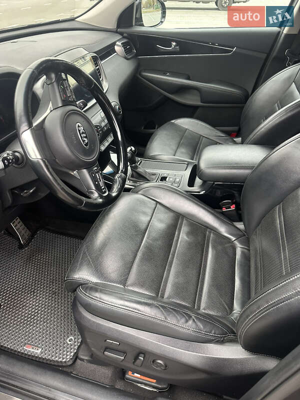 Позашляховик / Кросовер Kia Sorento 2015 в Києві фото 29 Позашляховик / Кросовер Kia Sorento 2015 в Києві