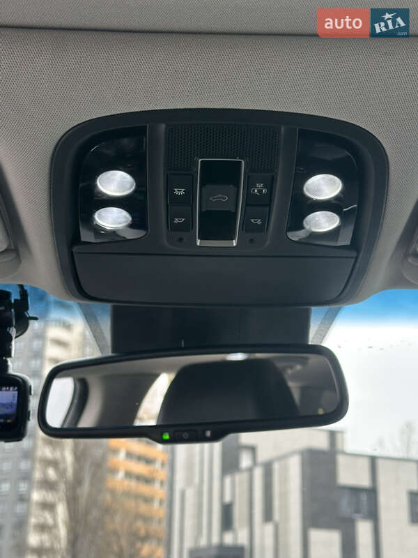 Позашляховик / Кросовер Kia Sorento 2015 в Києві фото 37 Позашляховик / Кросовер Kia Sorento 2015 в Києві