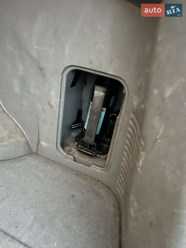 Позашляховик / Кросовер Kia Sorento 2004 в Києві фото 23 Позашляховик / Кросовер Kia Sorento 2004 в Києві