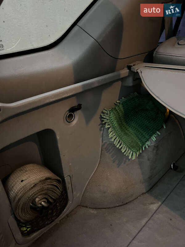 Позашляховик / Кросовер Kia Sorento 2004 в Києві фото 24 Позашляховик / Кросовер Kia Sorento 2004 в Києві