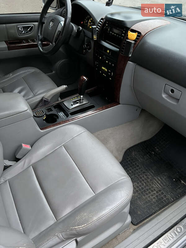 Позашляховик / Кросовер Kia Sorento 2004 в Києві фото 32 Позашляховик / Кросовер Kia Sorento 2004 в Києві