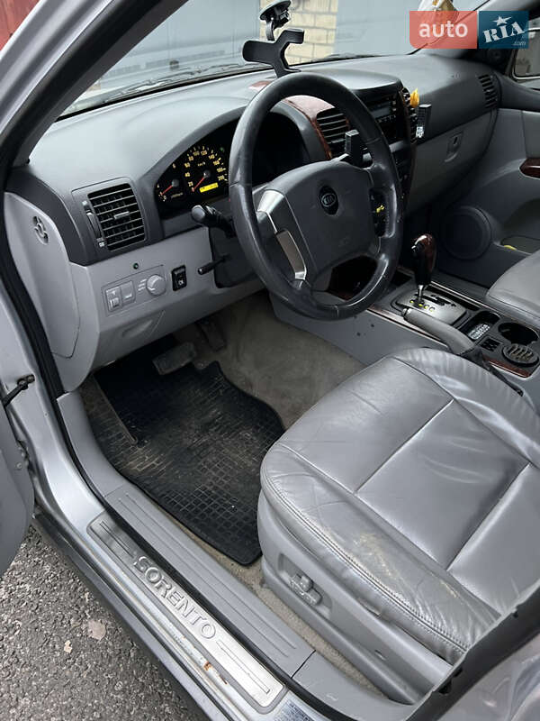 Позашляховик / Кросовер Kia Sorento 2004 в Києві фото 39 Позашляховик / Кросовер Kia Sorento 2004 в Києві
