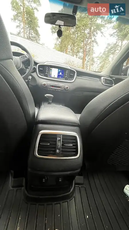 Kia Sorento 2018 VIN 5XYPG4A59KG472593 фото оголошення 30 з 79