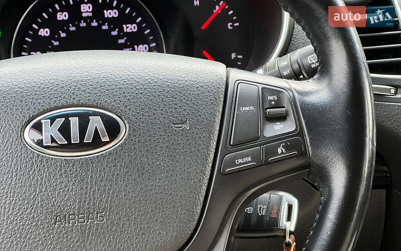 Внедорожник / Кроссовер Kia Sorento 2014 в Львове фото 12 Внедорожник / Кроссовер Kia Sorento 2014 в Львове