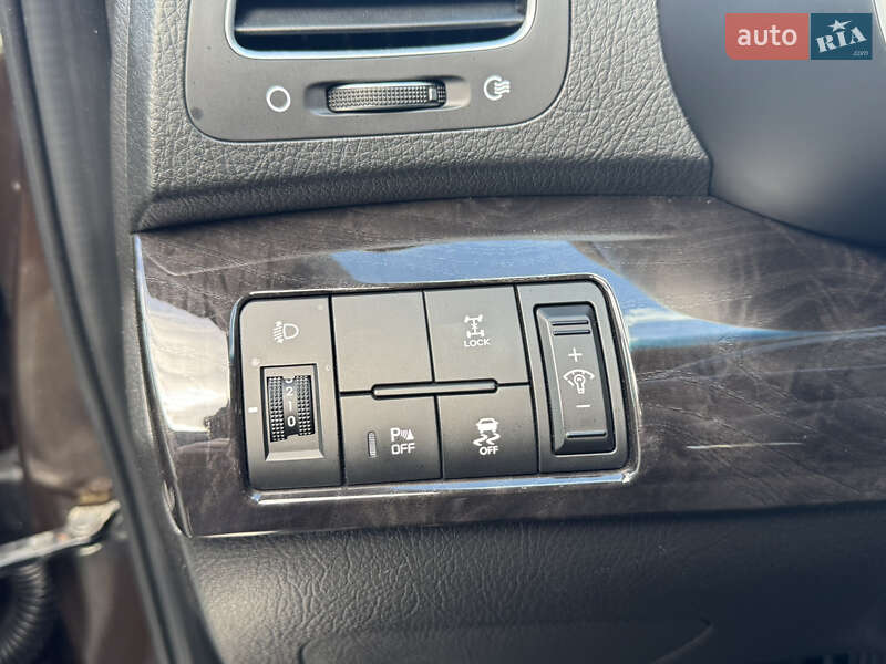 Внедорожник / Кроссовер Kia Sorento 2013 в Дрогобыче фото 10 Внедорожник / Кроссовер Kia Sorento 2013 в Дрогобыче
