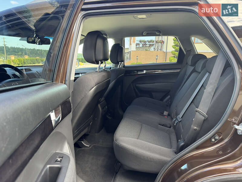 Внедорожник / Кроссовер Kia Sorento 2013 в Дрогобыче фото 14 Внедорожник / Кроссовер Kia Sorento 2013 в Дрогобыче