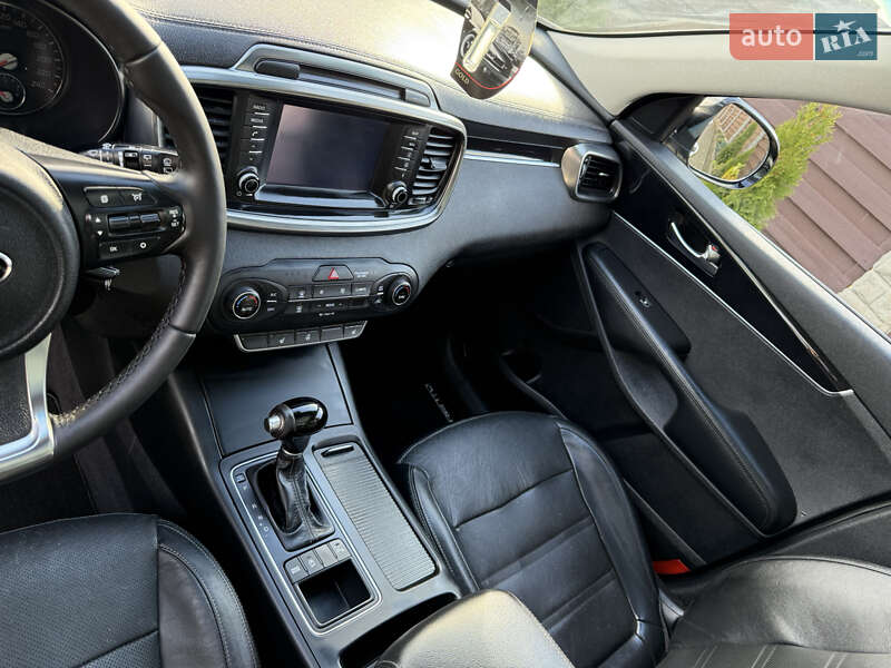 Внедорожник / Кроссовер Kia Sorento 2015 в Стрые