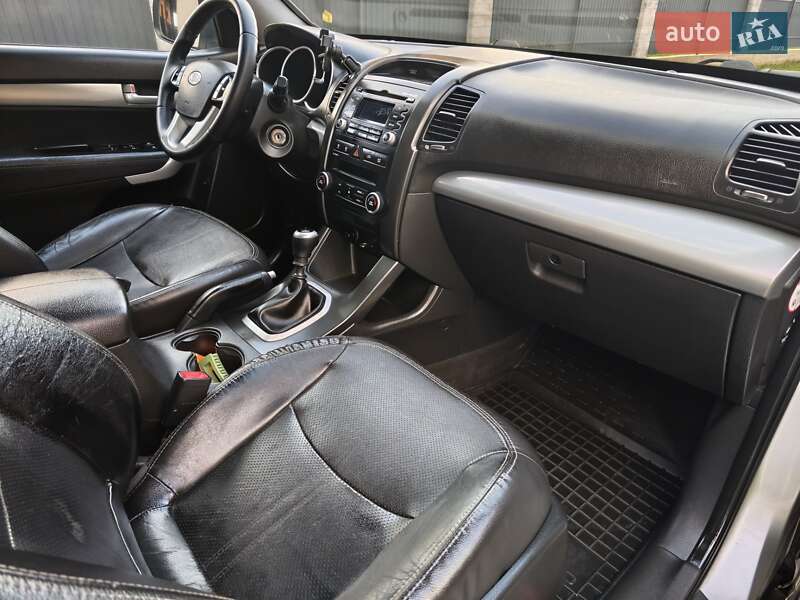 Внедорожник / Кроссовер Kia Sorento 2010 в Коломые фото 40 Внедорожник / Кроссовер Kia Sorento 2010 в Коломые