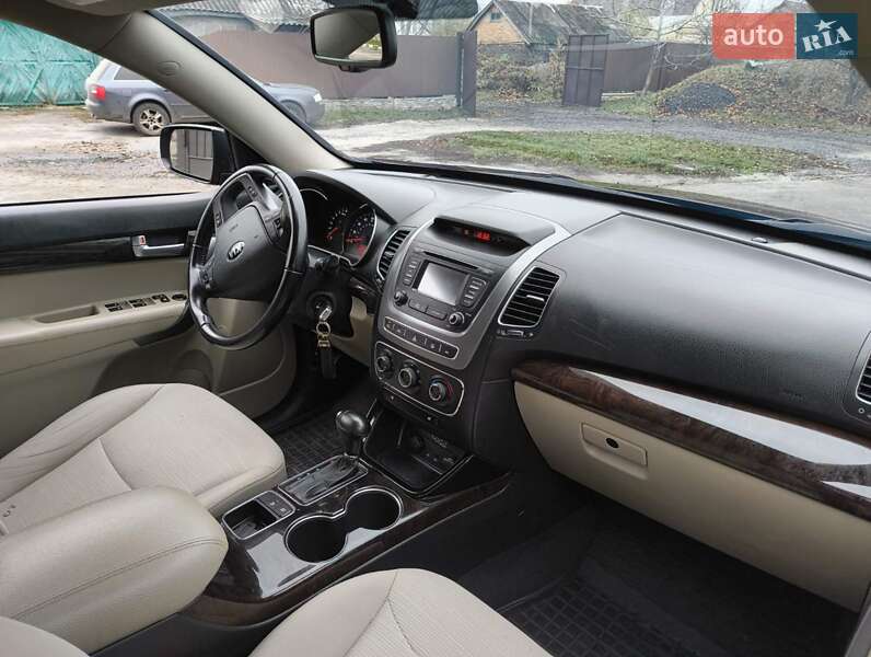 Внедорожник / Кроссовер Kia Sorento 2013 в Киеве