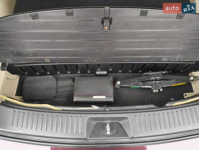 Внедорожник / Кроссовер Kia Sorento 2013 в Киеве