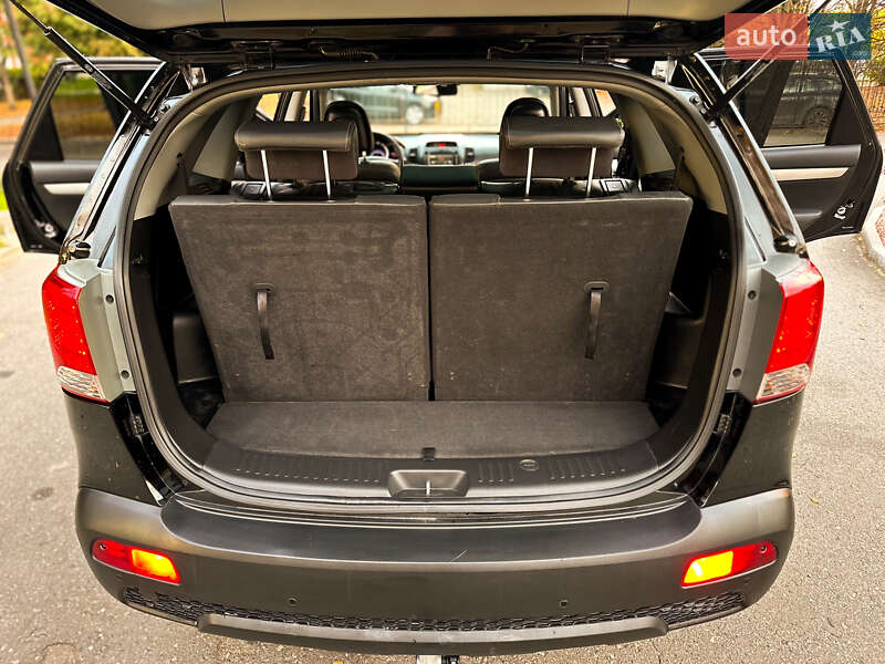 Позашляховик / Кросовер Kia Sorento 2011 в Хмельницькому