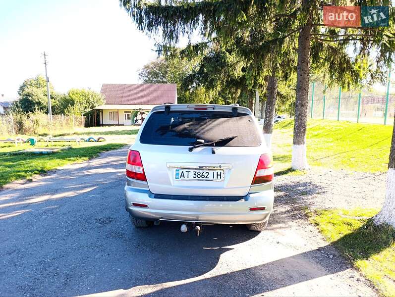 Позашляховик / Кросовер Kia Sorento 2005 в Городенці