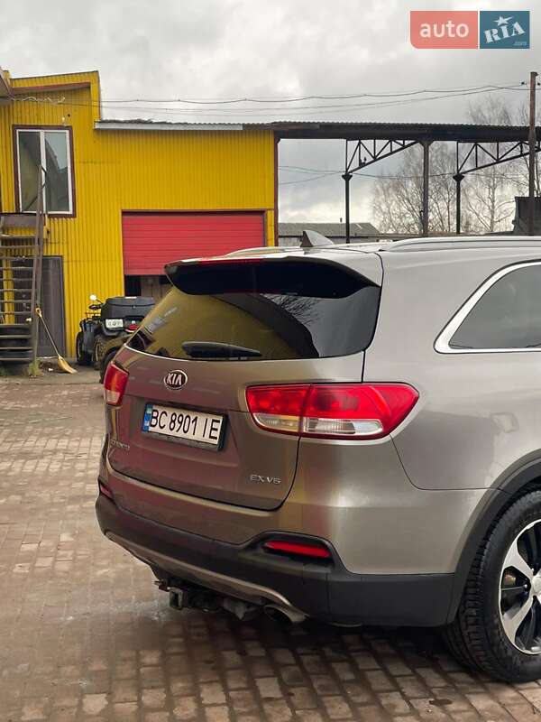 Позашляховик / Кросовер Kia Sorento 2017 в Бориславі