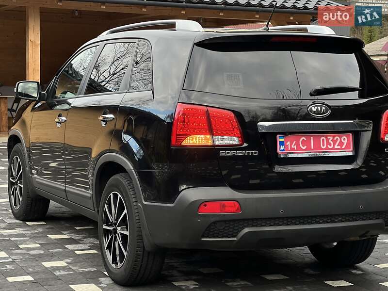 Позашляховик / Кросовер Kia Sorento 2012 в Ужгороді