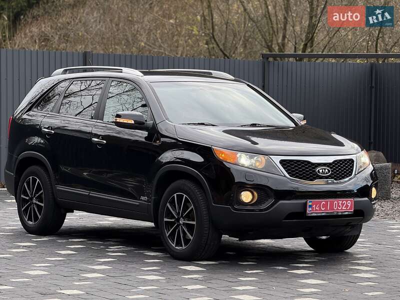 Позашляховик / Кросовер Kia Sorento 2012 в Ужгороді