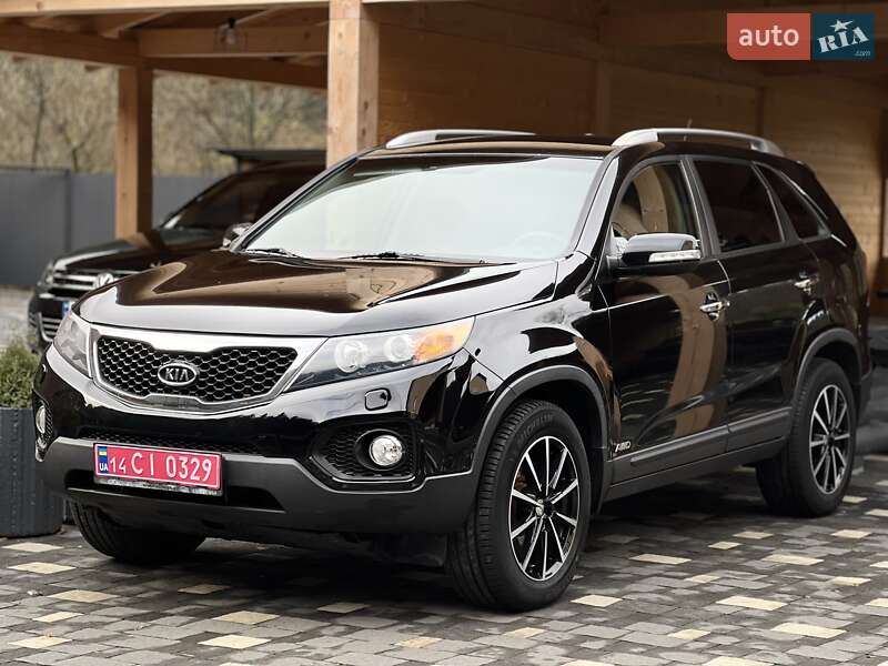 Позашляховик / Кросовер Kia Sorento 2012 в Ужгороді