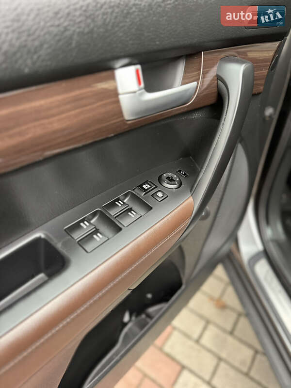 Позашляховик / Кросовер Kia Sorento 2014 в Рівному