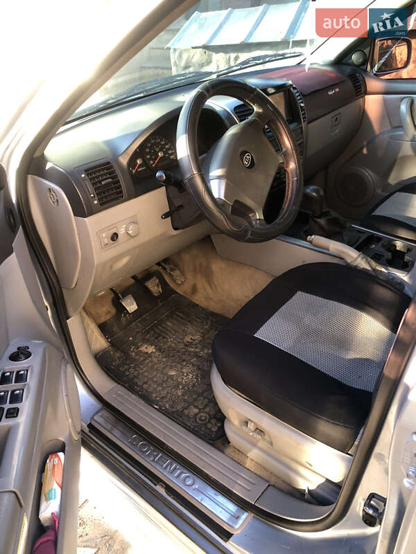 Внедорожник / Кроссовер Kia Sorento 2005 в Черновцах фото 6 Внедорожник / Кроссовер Kia Sorento 2005 в Черновцах