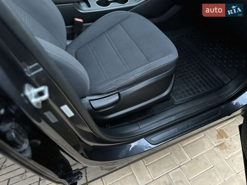 Позашляховик / Кросовер Kia Sorento 2017 в Одесі фото 61 Позашляховик / Кросовер Kia Sorento 2017 в Одесі