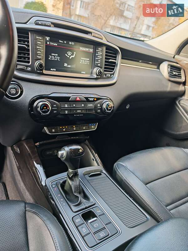 Позашляховик / Кросовер Kia Sorento 2016 в Могилів-Подільському фото 53 Позашляховик / Кросовер Kia Sorento 2016 в Могилів-Подільському