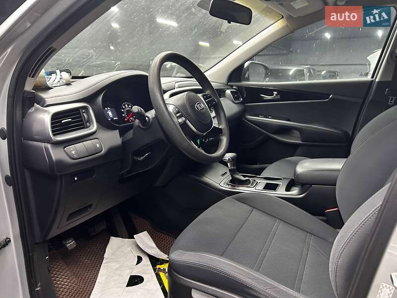 Позашляховик / Кросовер Kia Sorento 2019 в Чернівцях