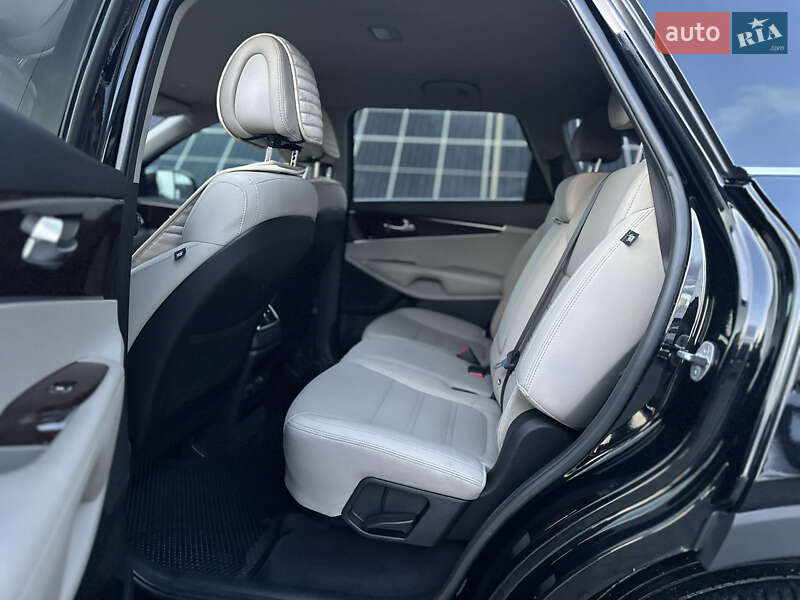 Внедорожник / Кроссовер Kia Sorento 2015 в Владимире фото 80 Внедорожник / Кроссовер Kia Sorento 2015 в Владимире