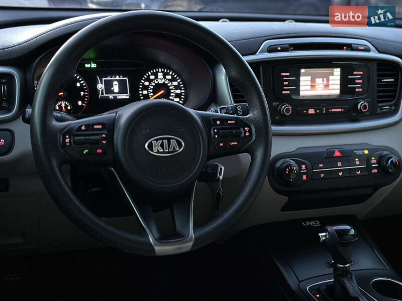 Внедорожник / Кроссовер Kia Sorento 2015 в Владимире фото 82 Внедорожник / Кроссовер Kia Sorento 2015 в Владимире
