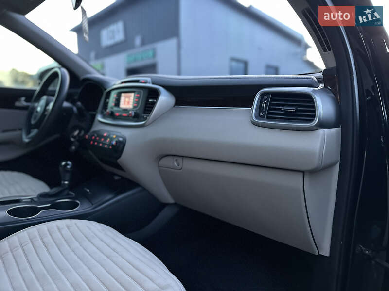 Внедорожник / Кроссовер Kia Sorento 2015 в Владимире фото 102 Внедорожник / Кроссовер Kia Sorento 2015 в Владимире