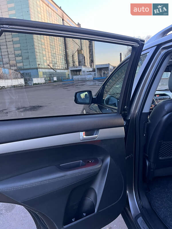 Позашляховик / Кросовер Kia Sorento 2012 в Луцьку