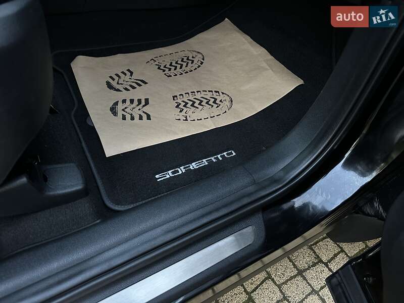 Внедорожник / Кроссовер Kia Sorento 2015 в Хмельницком