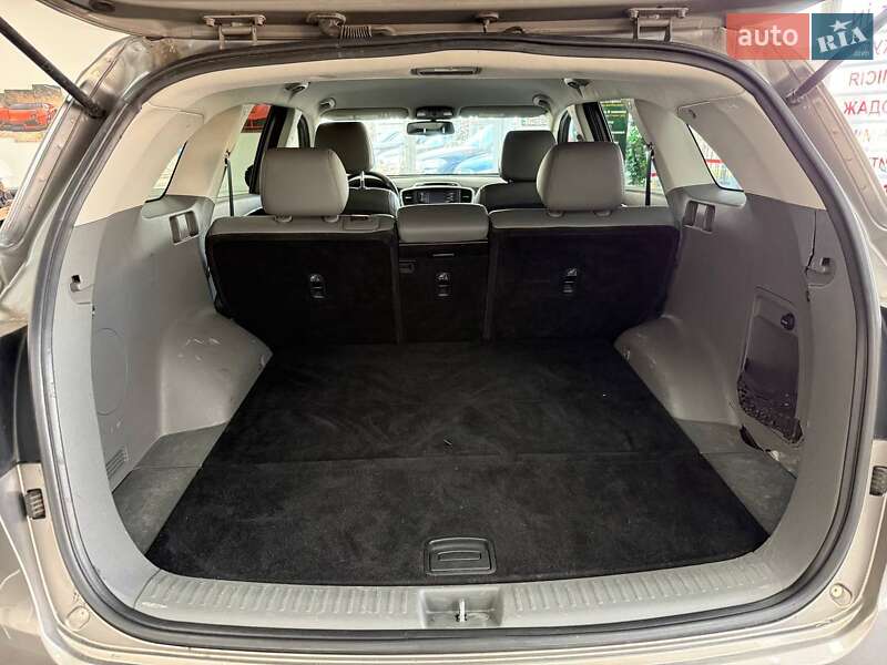 Внедорожник / Кроссовер Kia Sorento 2015 в Киеве фото 34 Внедорожник / Кроссовер Kia Sorento 2015 в Киеве