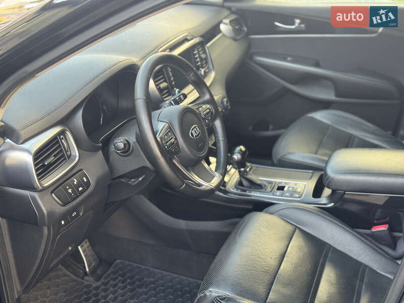 Внедорожник / Кроссовер Kia Sorento 2015 в Ивано-Франковске фото 38 Внедорожник / Кроссовер Kia Sorento 2015 в Ивано-Франковске