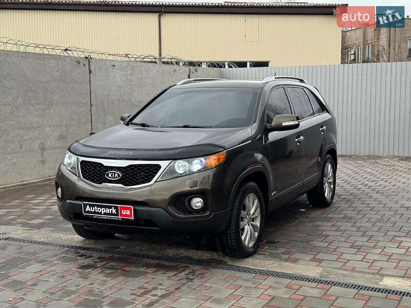 Позашляховик / Кросовер Kia Sorento 2010 в Запоріжжі