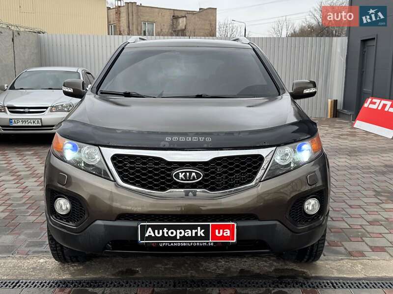 Позашляховик / Кросовер Kia Sorento 2010 в Запоріжжі