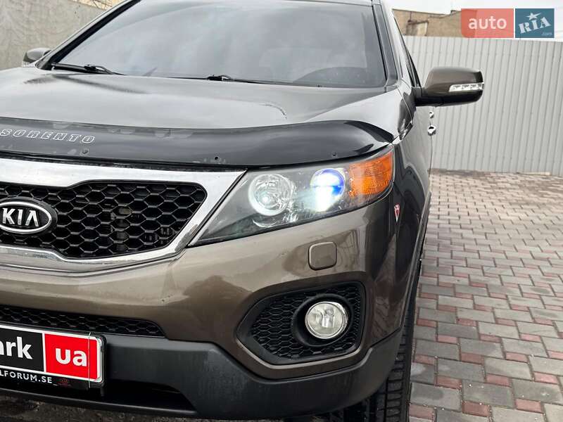Позашляховик / Кросовер Kia Sorento 2010 в Запоріжжі