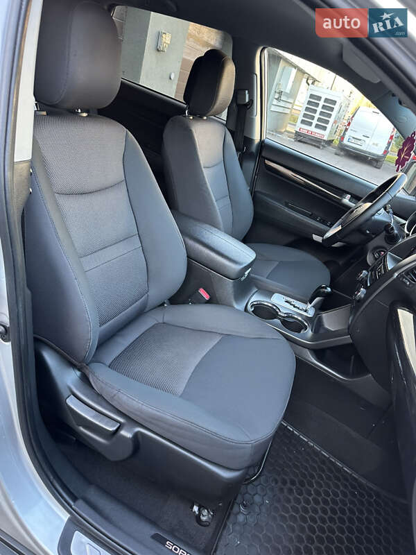 Позашляховик / Кросовер Kia Sorento 2011 в Рівному фото 27 Позашляховик / Кросовер Kia Sorento 2011 в Рівному