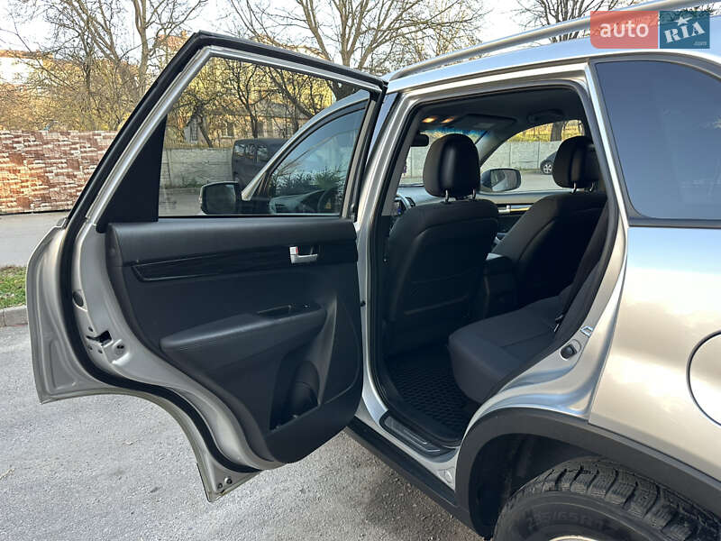 Позашляховик / Кросовер Kia Sorento 2011 в Рівному фото 30 Позашляховик / Кросовер Kia Sorento 2011 в Рівному