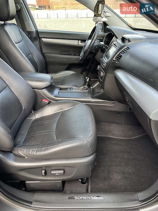 Внедорожник / Кроссовер Kia Sorento 2012 в Тернополе фото 24 Внедорожник / Кроссовер Kia Sorento 2012 в Тернополе