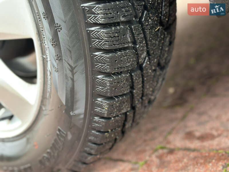 Внедорожник / Кроссовер Kia Sorento 2009 в Стрые