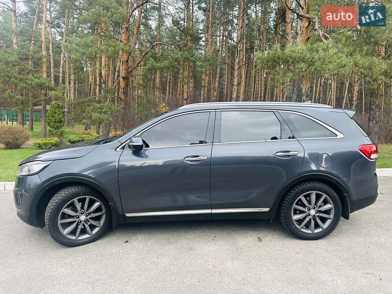 Позашляховик / Кросовер Kia Sorento 2016 в Києві
