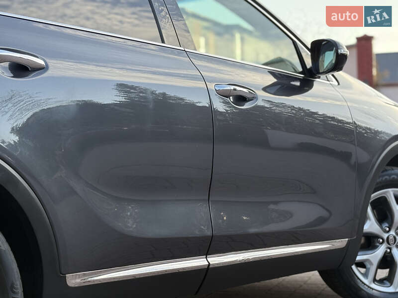 Позашляховик / Кросовер Kia Sorento 2016 в Стрию