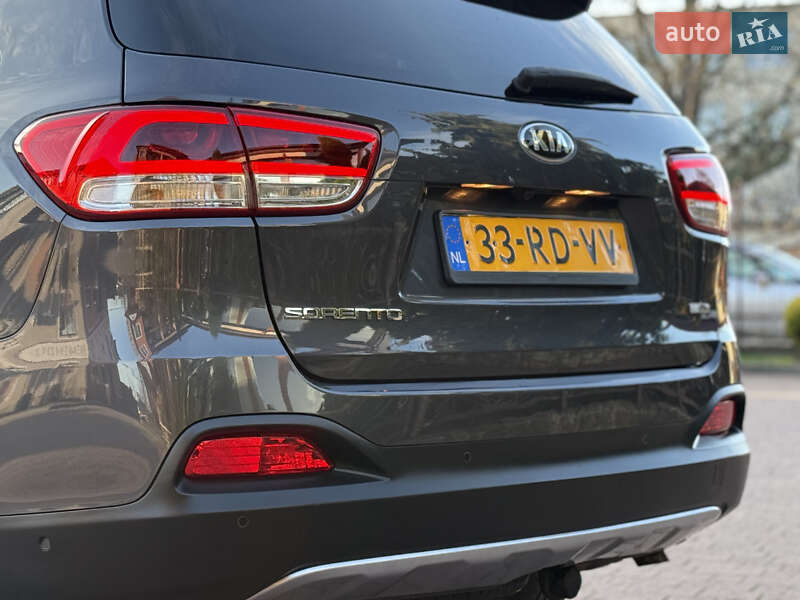 Позашляховик / Кросовер Kia Sorento 2016 в Стрию