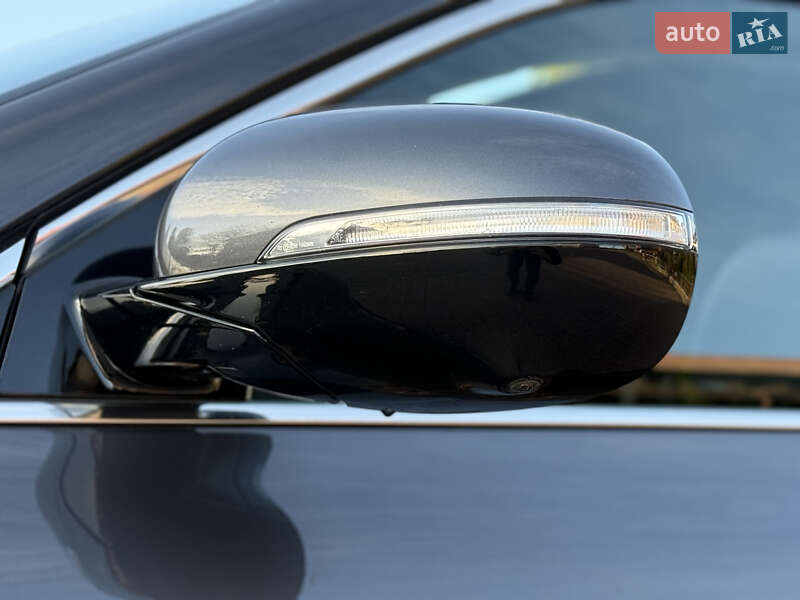 Позашляховик / Кросовер Kia Sorento 2016 в Стрию