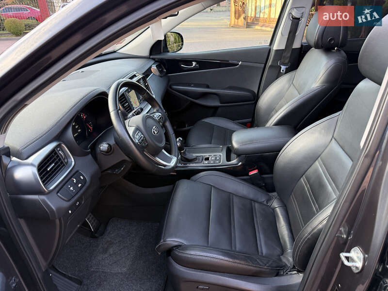 Позашляховик / Кросовер Kia Sorento 2016 в Стрию